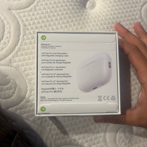 AirPods Pro’s - Picture 3 of 3